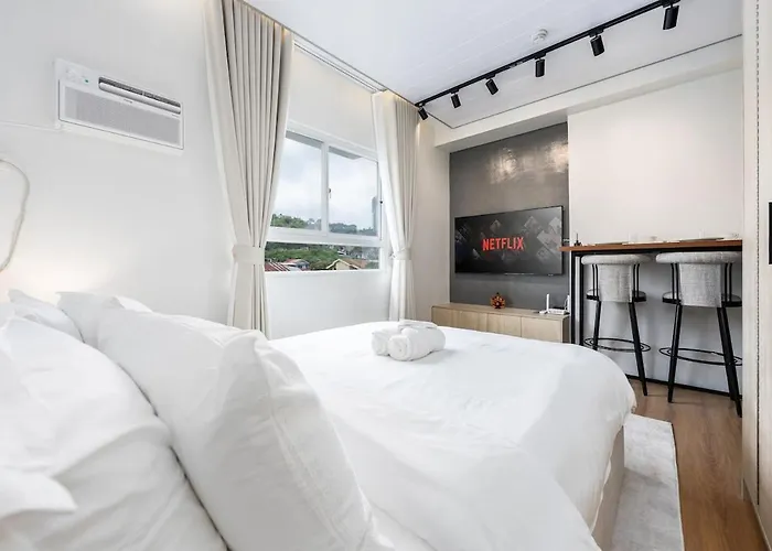 Hotel-style Near It Park Self Check In Apartment *