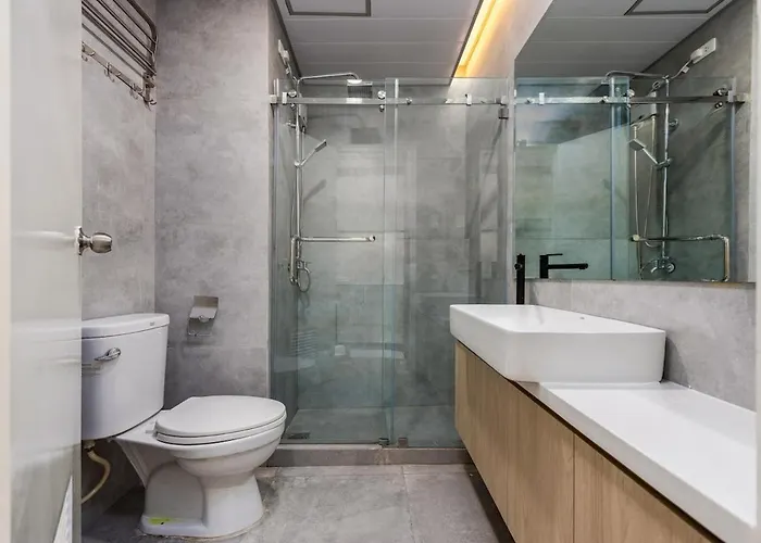 Hotel-style Near It Park Self Check In Apartment Cebu